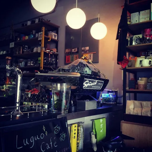 爐鍋咖啡（關渡總店）